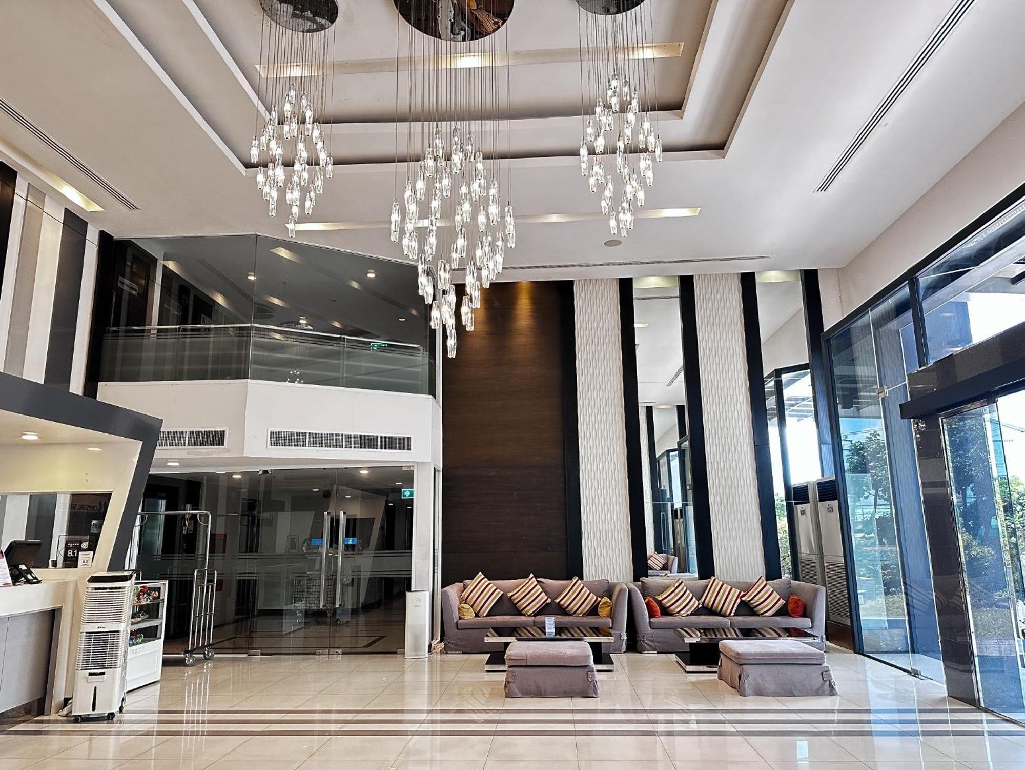 Crystal Suites Suvarnbhumi Airport Bangkok Extérieur photo