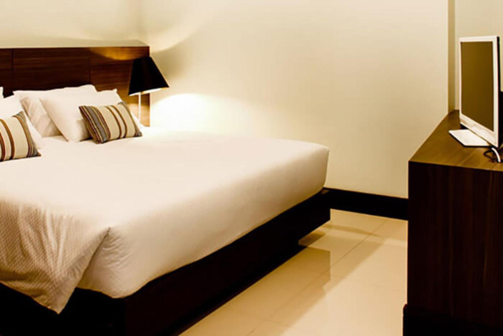 Crystal Suites Suvarnbhumi Airport Bangkok Extérieur photo