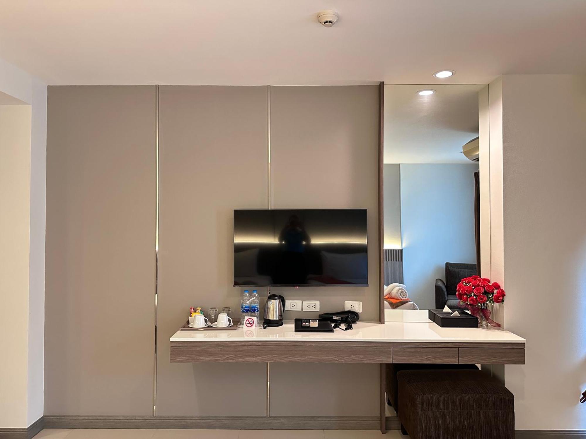 Crystal Suites Suvarnbhumi Airport Bangkok Extérieur photo